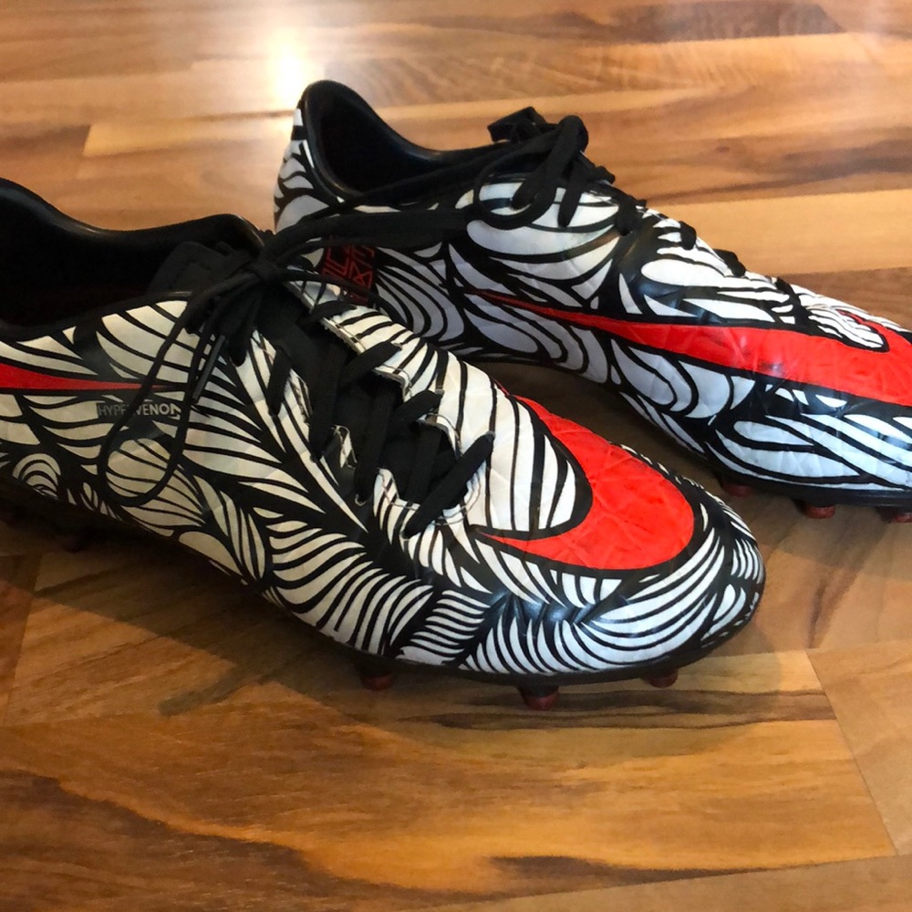 Nike Women’s Hypervenom Soccer Cleats